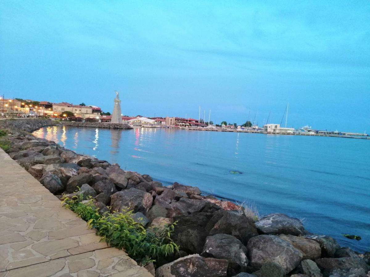 Apartament ,,Edelvais- Lux" Apartment Nesebar Bagian luar foto