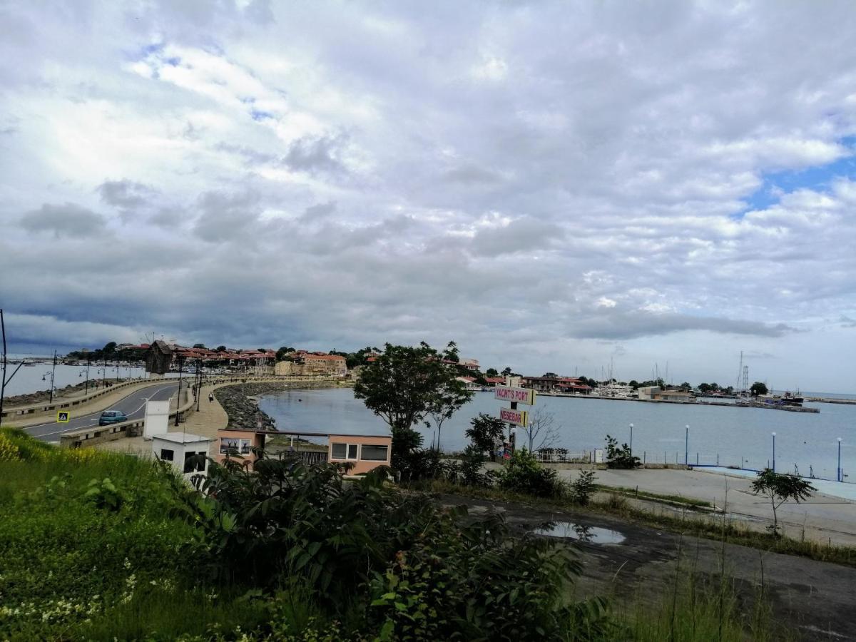 Apartament ,,Edelvais- Lux" Apartment Nesebar Bagian luar foto